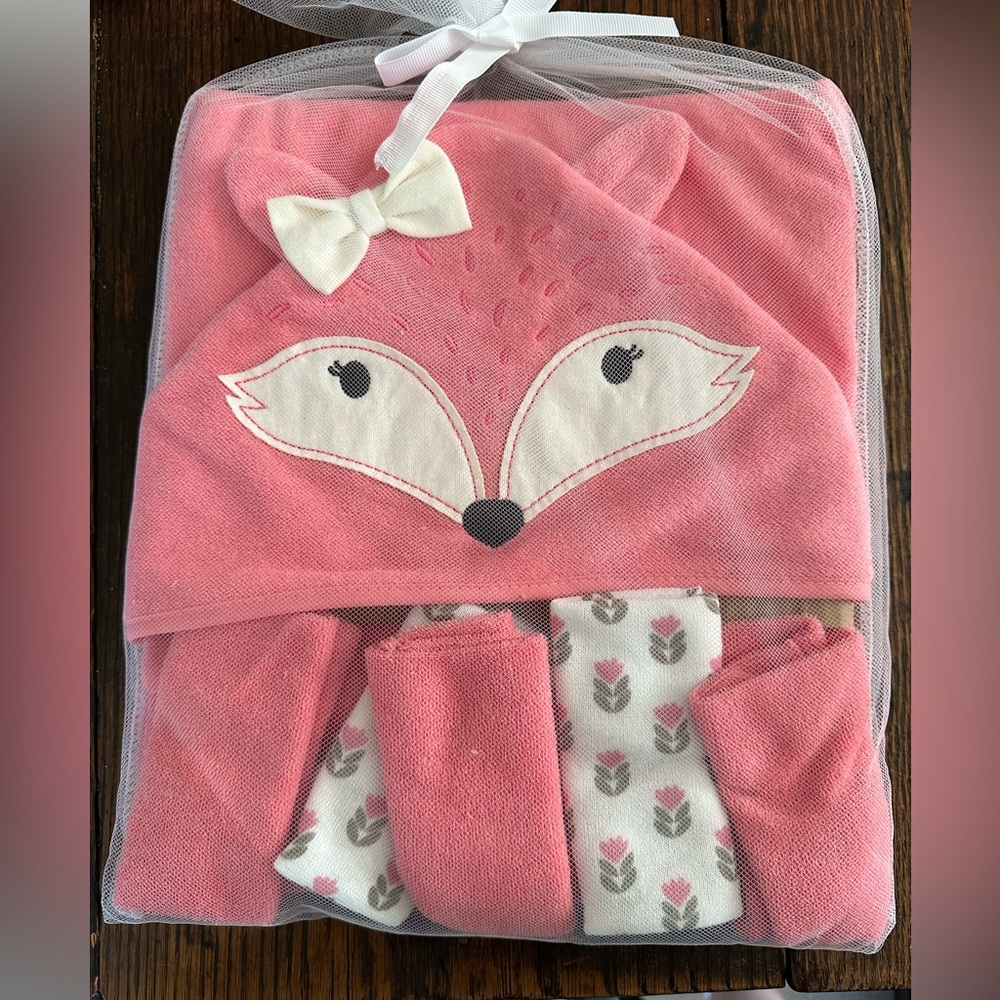 Pink fox hooded towel and washcloth set